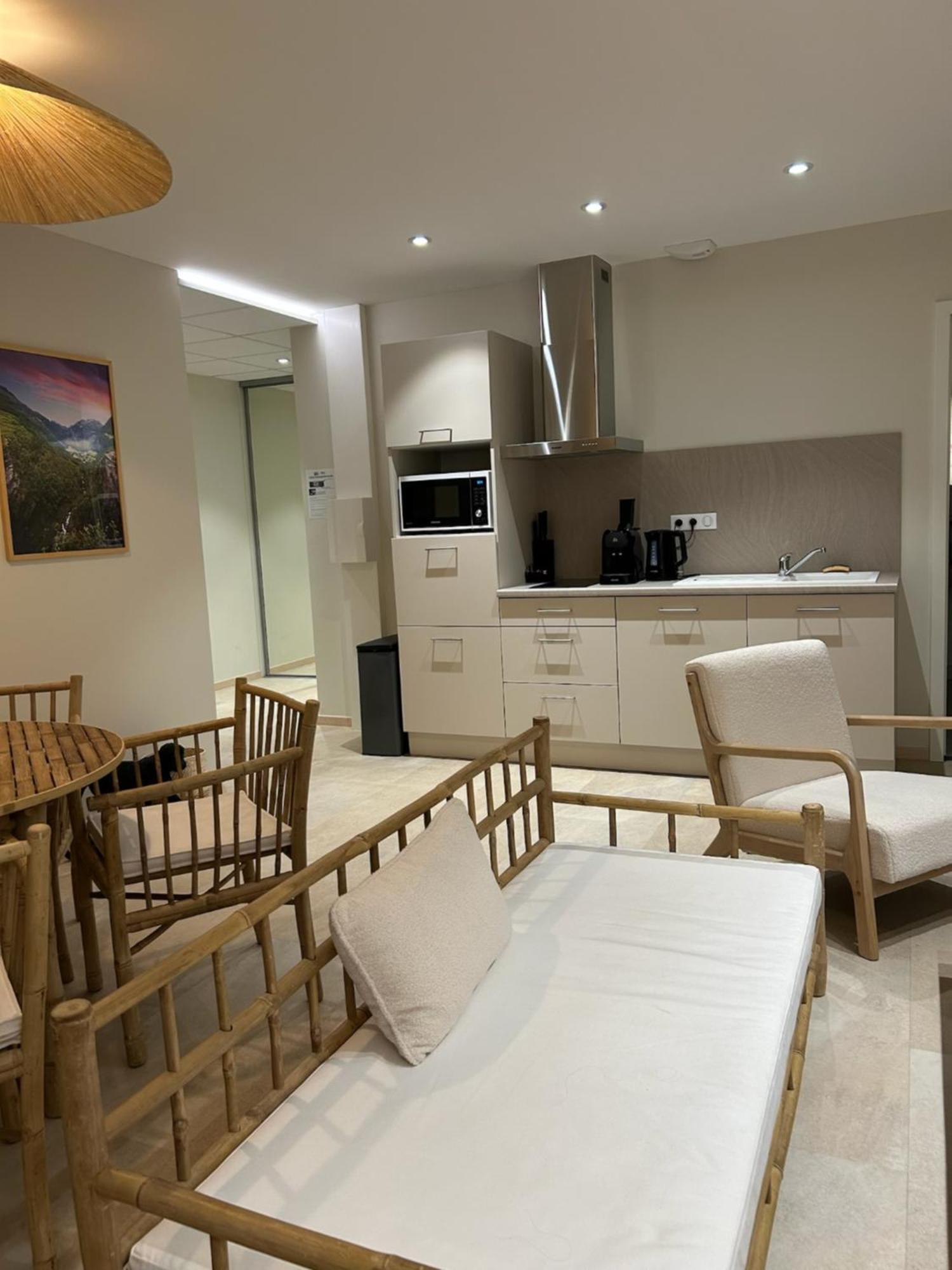 Logis Hotel Restaurant La Vraine Gironcourt-sur-Vraine Εξωτερικό φωτογραφία